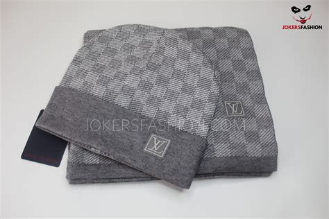 louis vuitton sjaal muts heren|Louis Vuitton shawls.